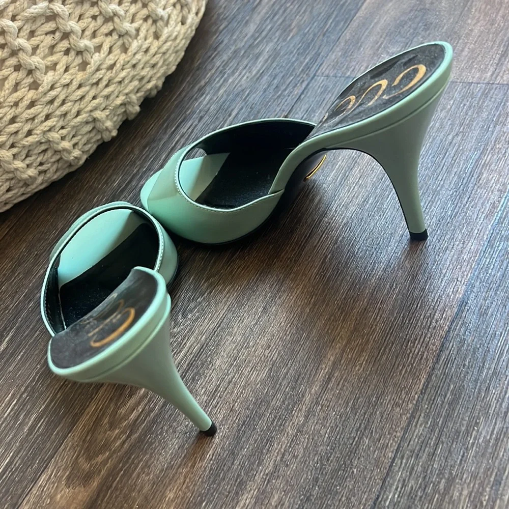 Gucci Patent Heels - Picture 8 of 10